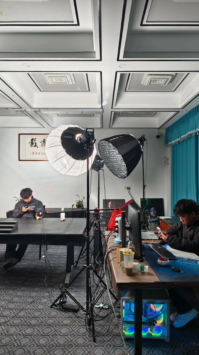翡翠手镯的璀璨之光：行业动态简析